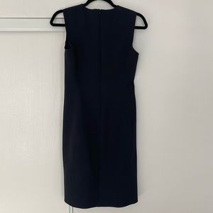 Theory Sleeveless Fitted Black Dress